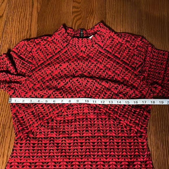 London Times chevron sheath stretch textured dress. Half sleeve mock neck sz 10 - Picture 10 of 12